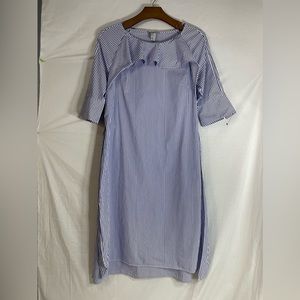 H&M dress Blume line and white size 8  not new but great conductions .